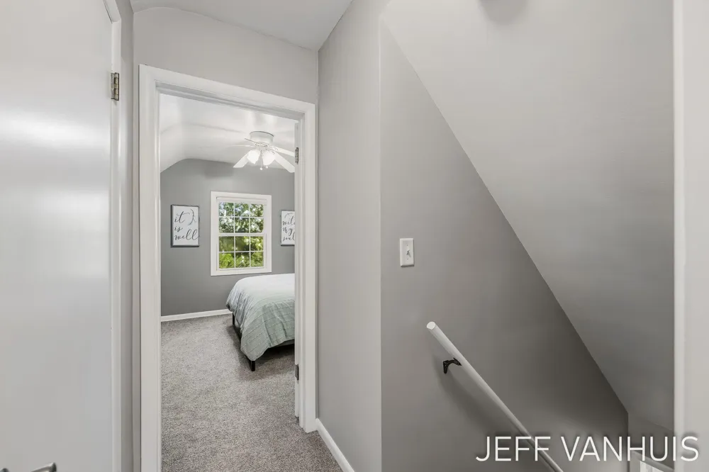 1270 Cedar Street NE Grand Rapids, MI 49503