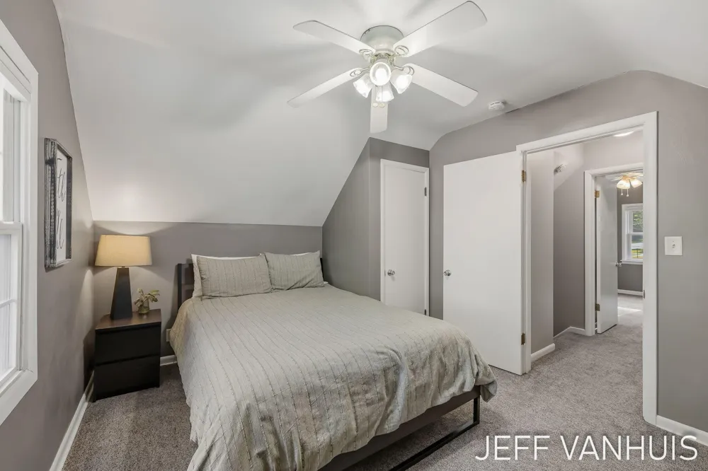 1270 Cedar Street NE Grand Rapids, MI 49503