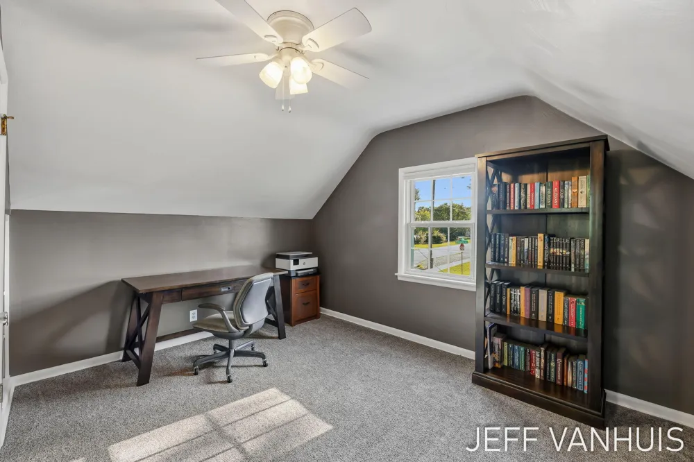 1270 Cedar Street NE Grand Rapids, MI 49503