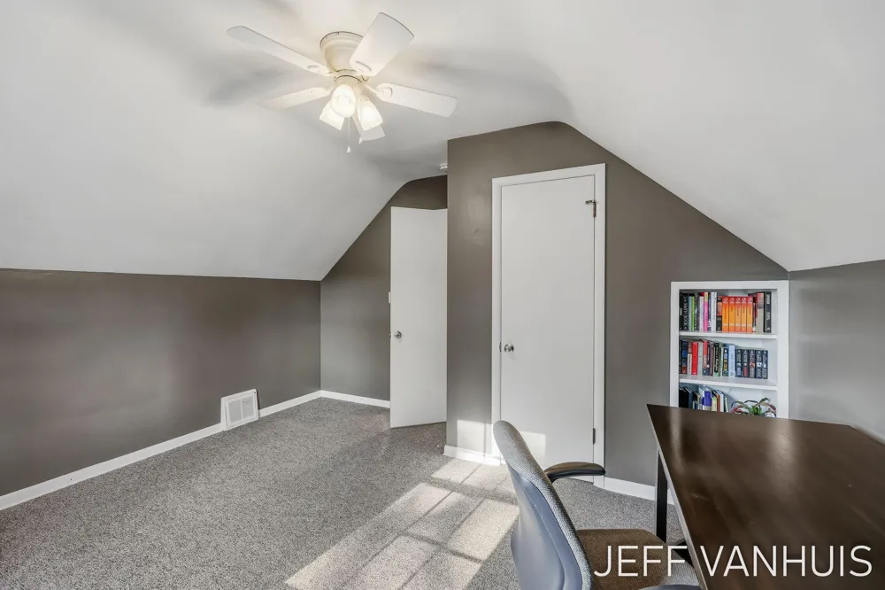 1270 Cedar Street NE Grand Rapids, MI 49503