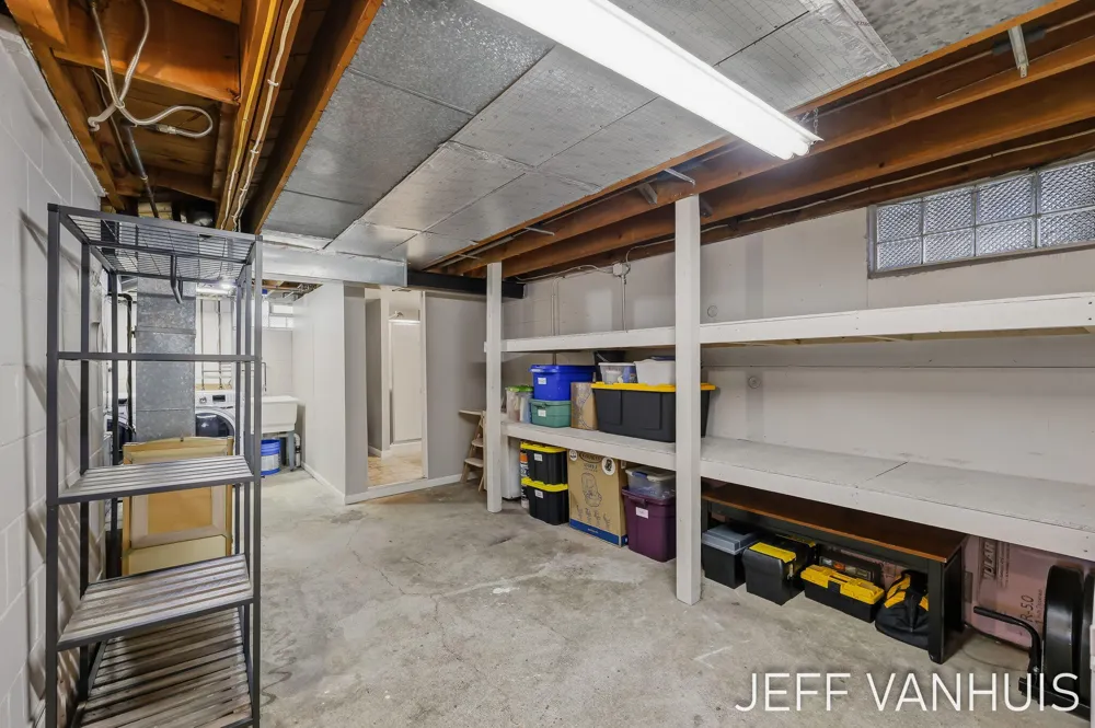 1270 Cedar Street NE Grand Rapids, MI 49503
