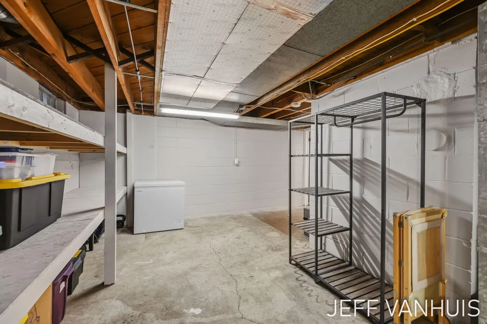 1270 Cedar Street NE Grand Rapids, MI 49503