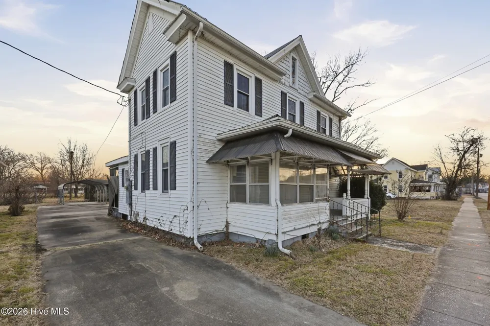 307 Dobbs Street Hertford, NC 27944