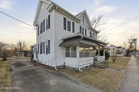 307 Dobbs Street