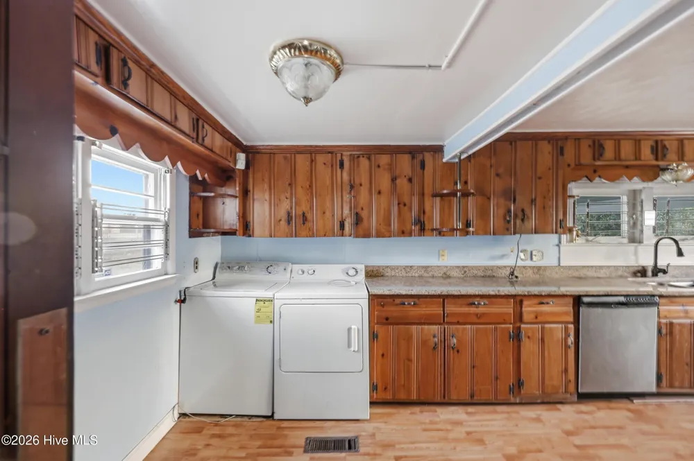 307 Dobbs Street Hertford, NC 27944