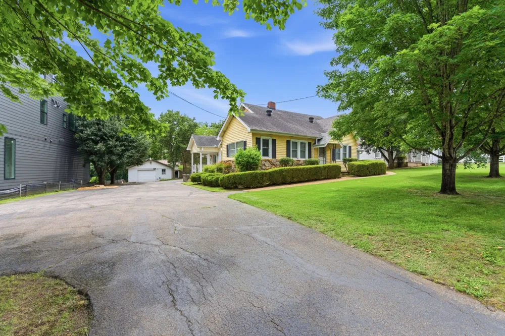 5715 Maudina Ave Nashville, TN 37209