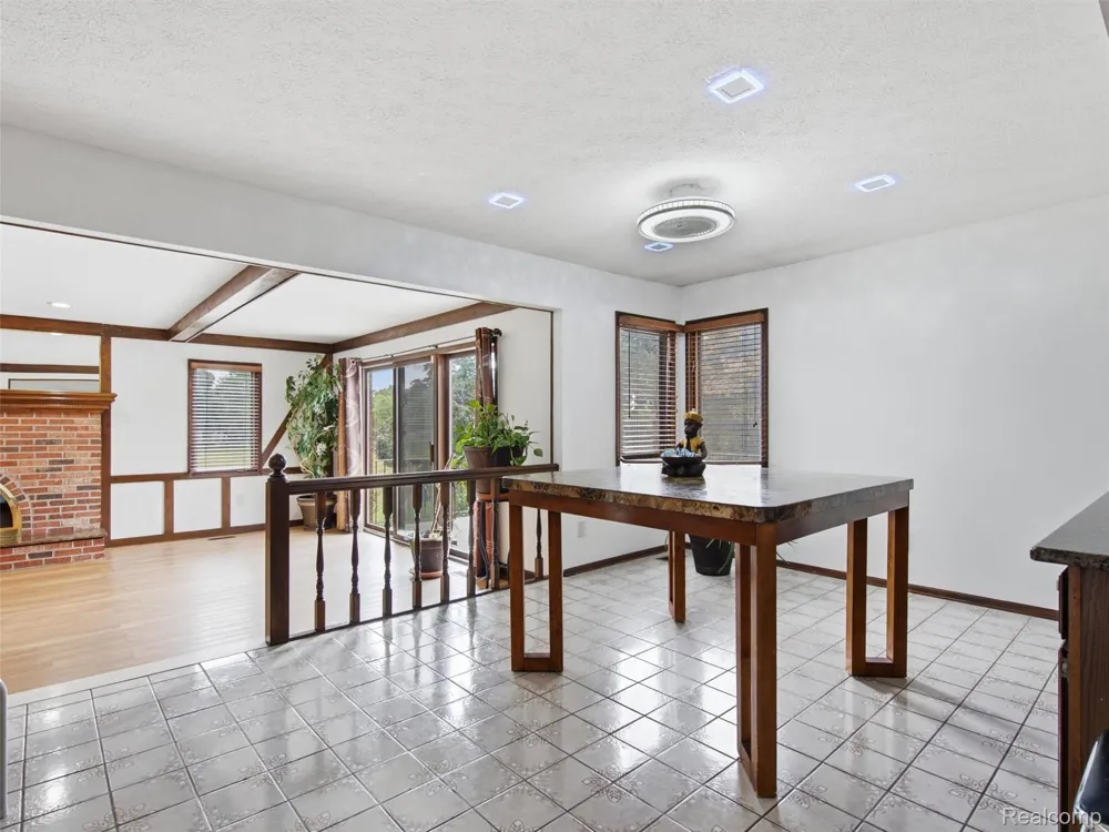 22520 Vacri Lane Farmington Hills City, MI 48335