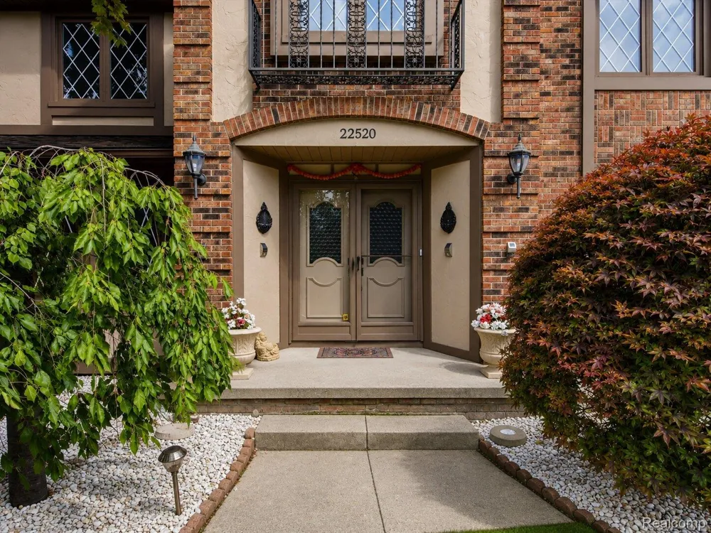 22520 Vacri Lane Farmington Hills City, MI 48335