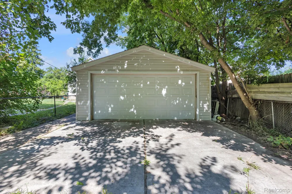 4329 11th Street Ecorse City, MI 48229