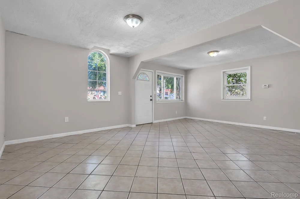 4329 11th Street Ecorse City, MI 48229