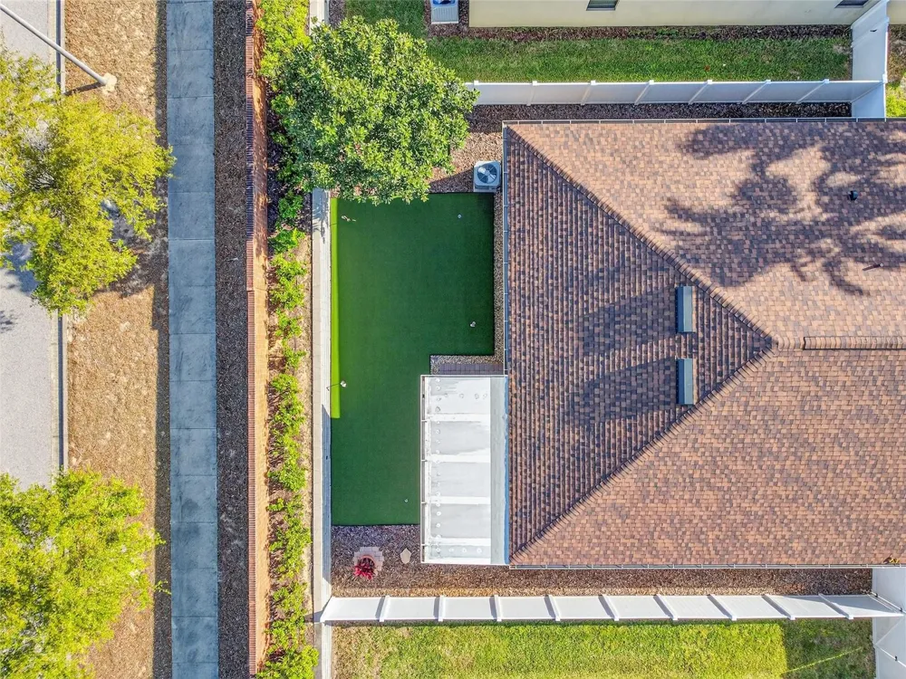 2202 ROMANUM DRIVE Winter Garden, FL 34787
