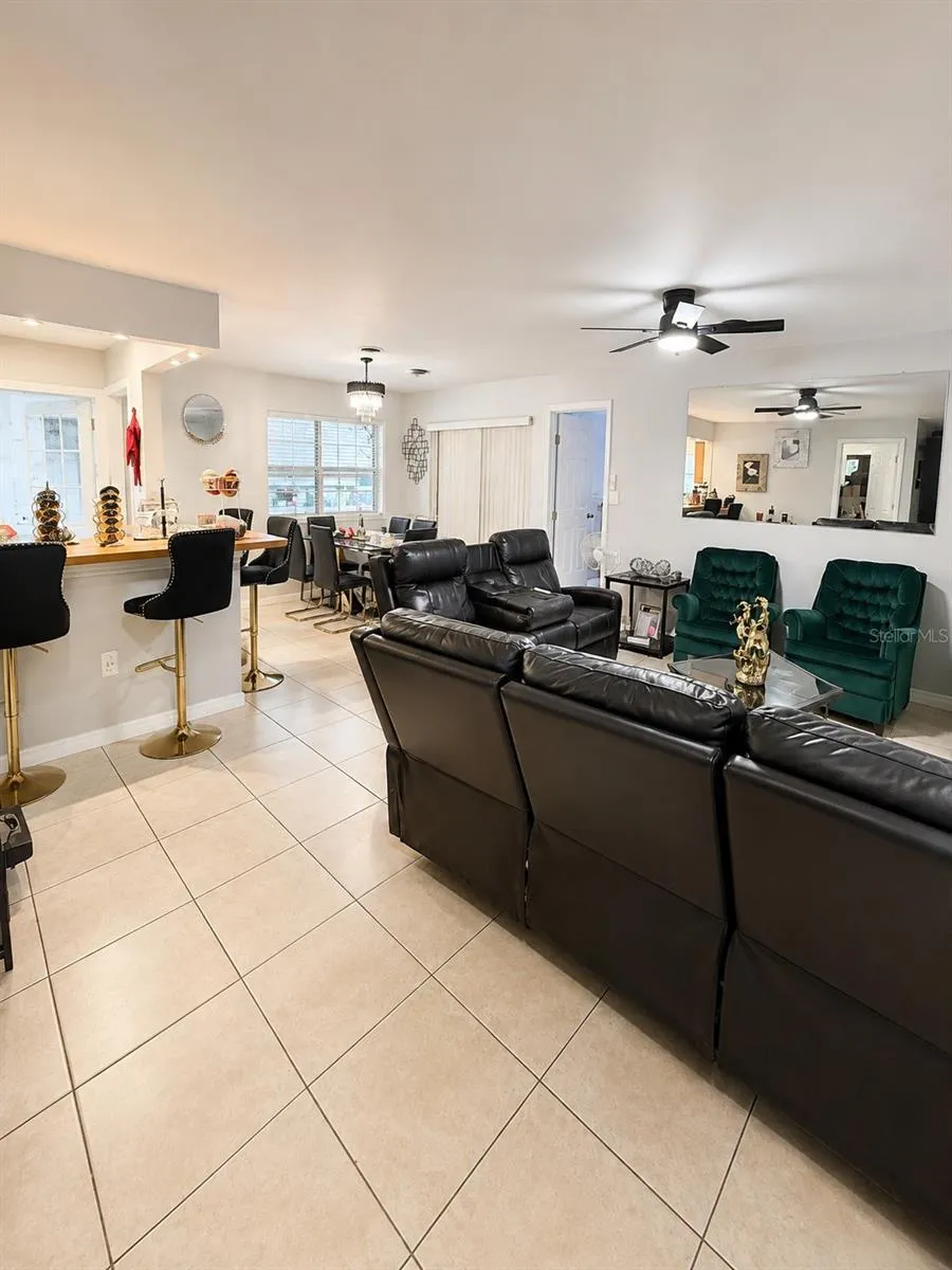 811 HILLSIDE AVENUE Lake Wales, FL 33853