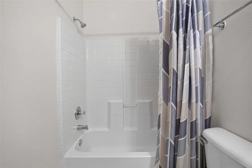 15768 FISHHAWK FALLS DRIVE Lithia, FL 33547