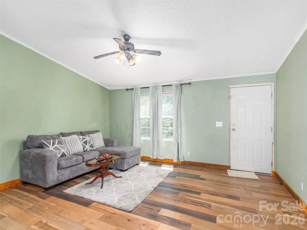 152 Hollon Cove Waynesville, NC 28786