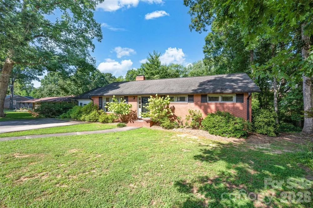 427 S Magnolia Street Mooresville, NC 28115
