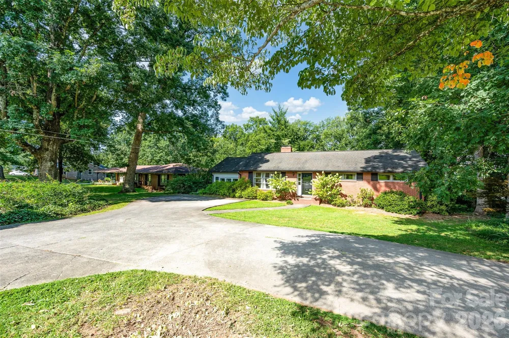 427 S Magnolia Street Mooresville, NC 28115