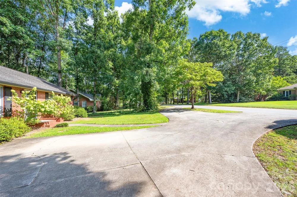 427 S Magnolia Street Mooresville, NC 28115