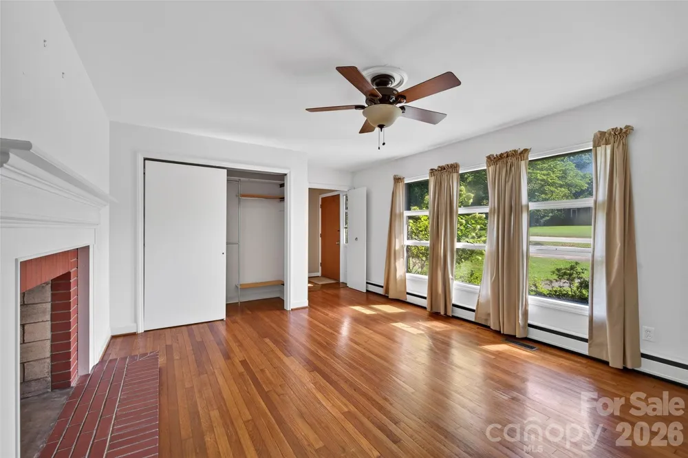 427 S Magnolia Street Mooresville, NC 28115