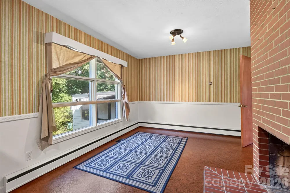 427 S Magnolia Street Mooresville, NC 28115