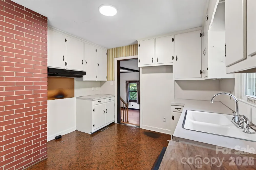 427 S Magnolia Street Mooresville, NC 28115