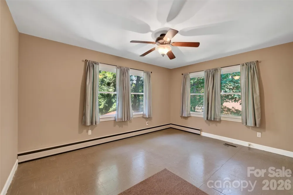 427 S Magnolia Street Mooresville, NC 28115