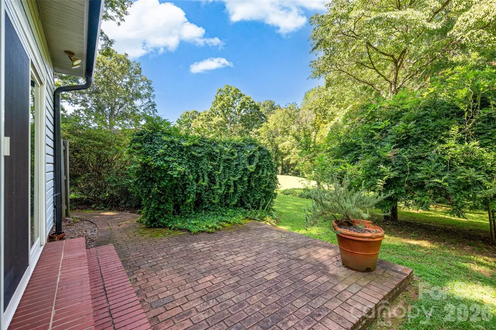 427 S Magnolia Street Mooresville, NC 28115