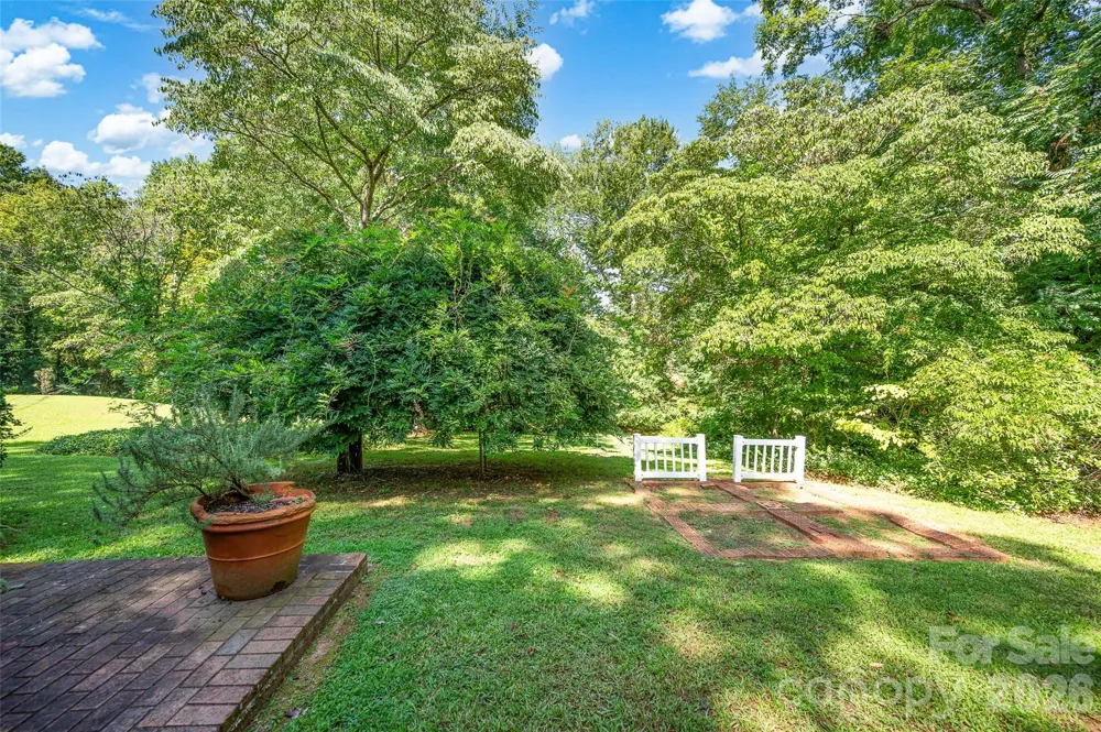427 S Magnolia Street Mooresville, NC 28115