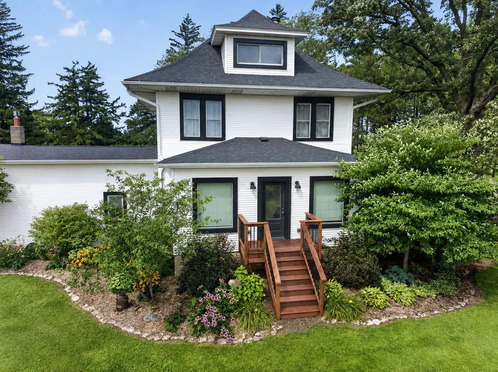 59493 272nd Avenue Mantorville, MN 55955