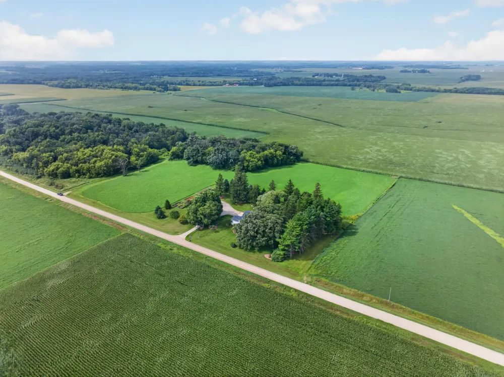 59493 272nd Avenue Mantorville, MN 55955