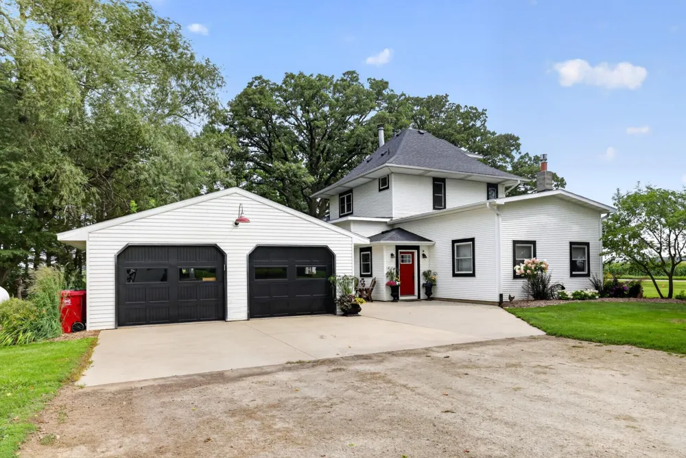 59493 272nd Avenue Mantorville, MN 55955