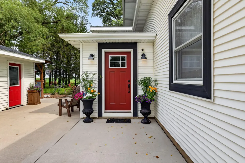 59493 272nd Avenue Mantorville, MN 55955