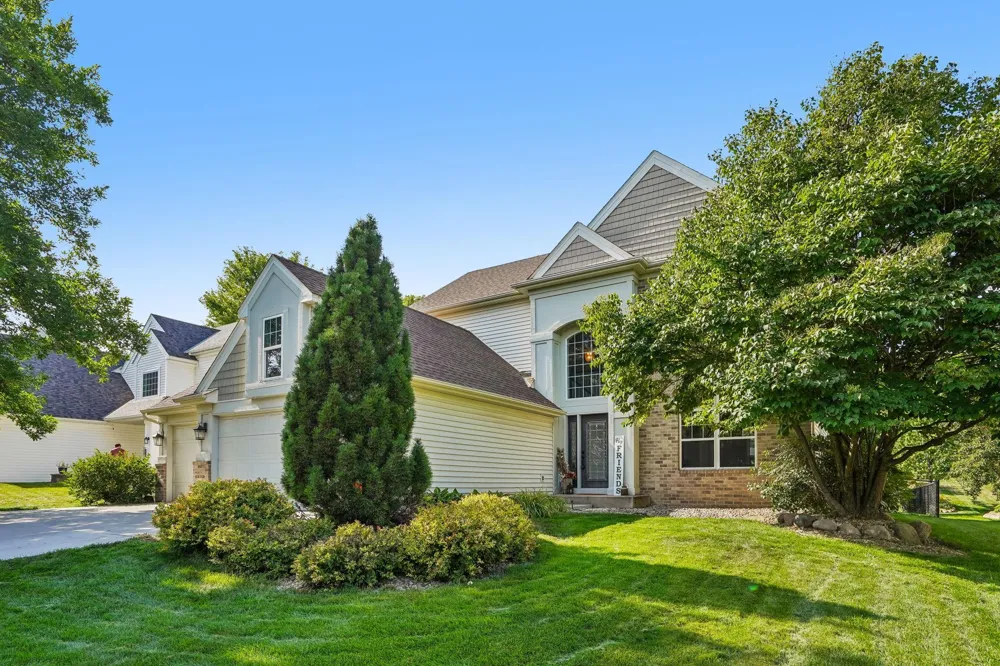 12852 44th Place NE Saint Michael, MN 55376