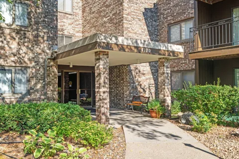 4120 Parklawn Avenue #220