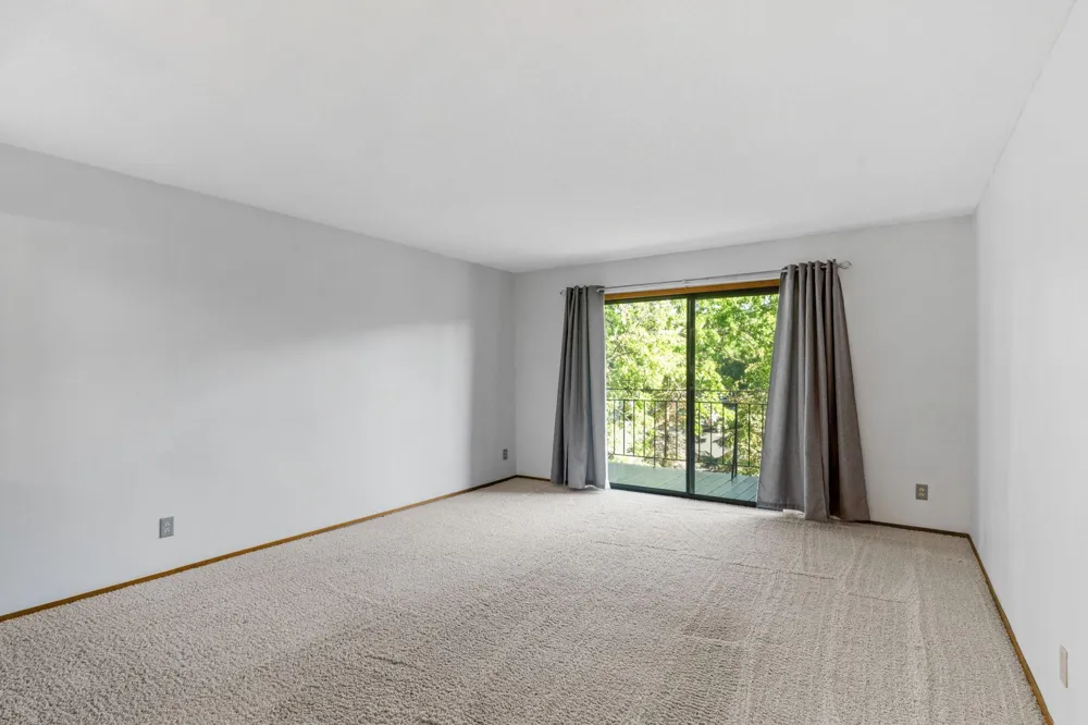4120 Parklawn Avenue #220 Edina, MN 55435