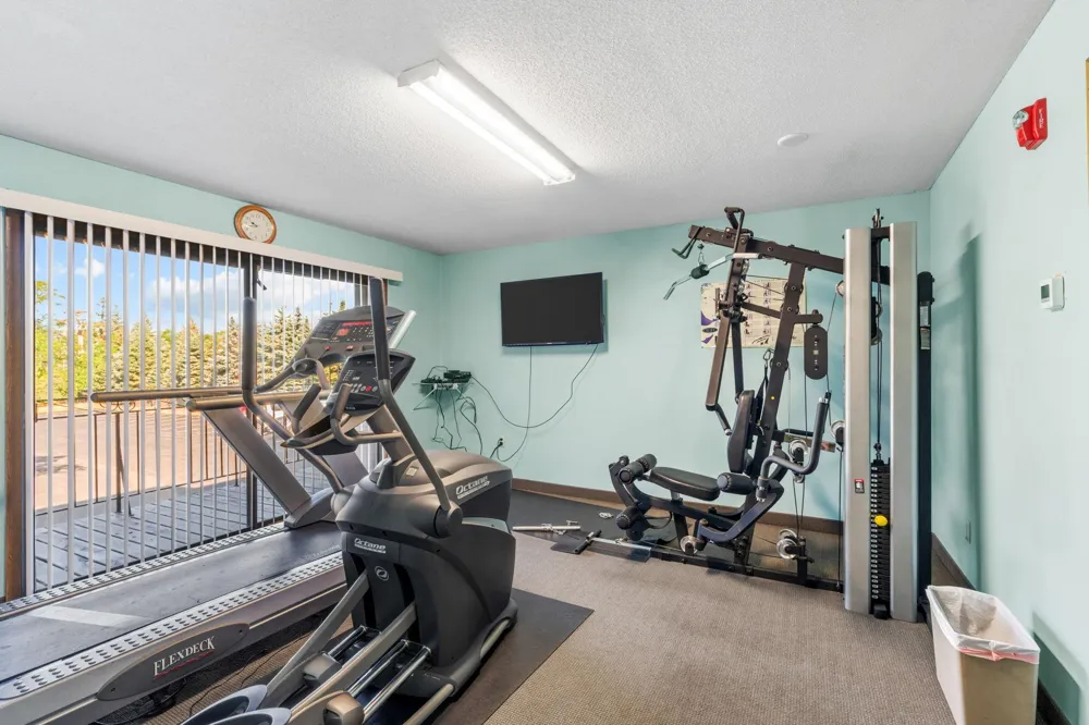 4120 Parklawn Avenue #220 Edina, MN 55435