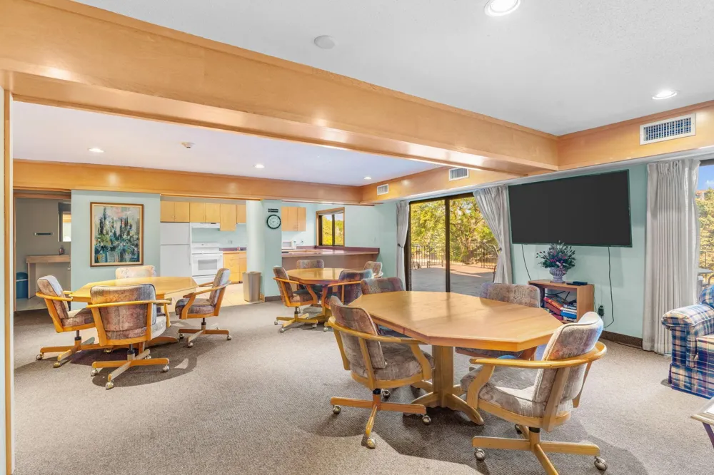 4120 Parklawn Avenue #220 Edina, MN 55435