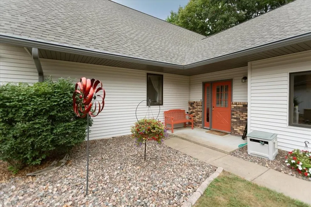 2707 Cherry Blossom Lane Menomonie, WI 54751