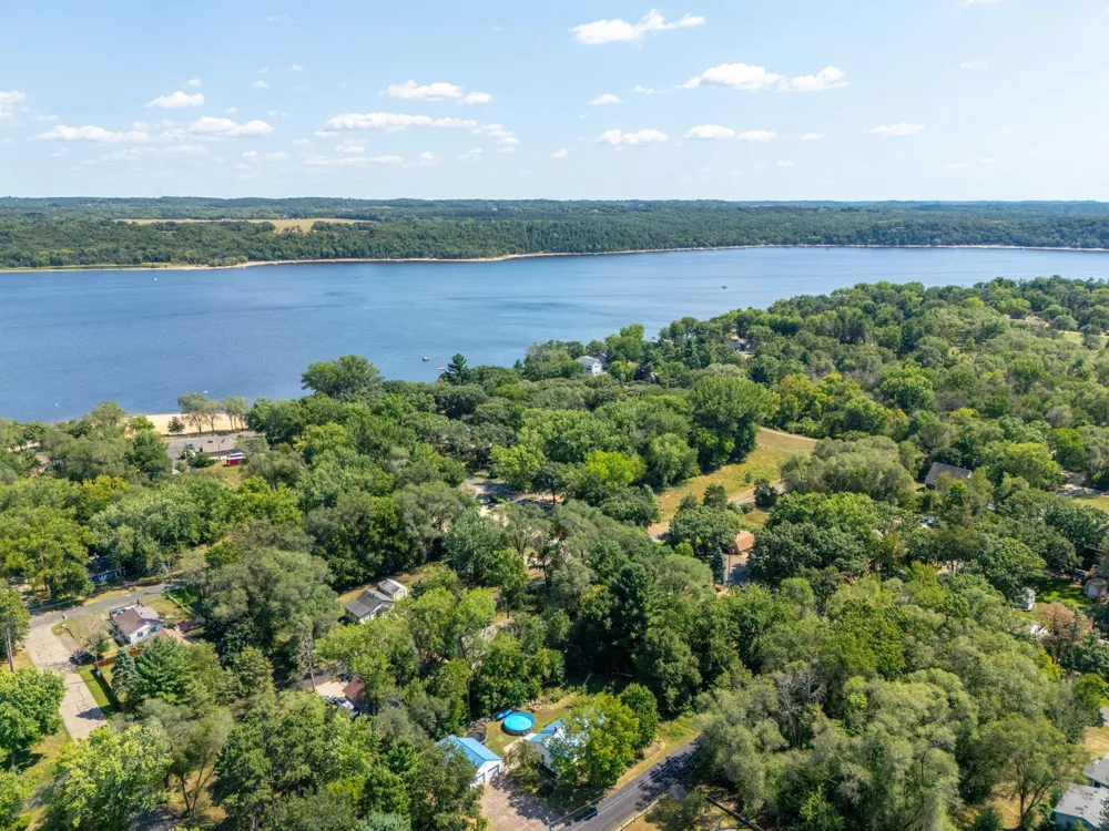 1943 Racine Avenue S Lakeland, MN 55043
