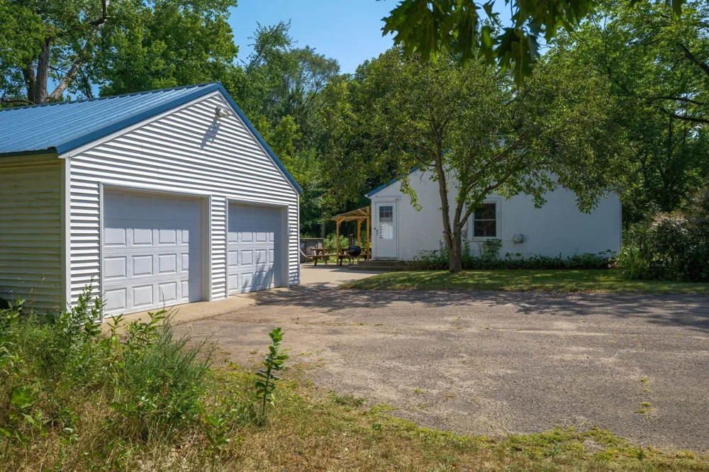 1943 Racine Avenue S Lakeland, MN 55043