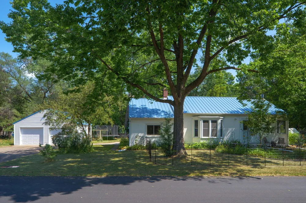 1943 Racine Avenue S Lakeland, MN 55043