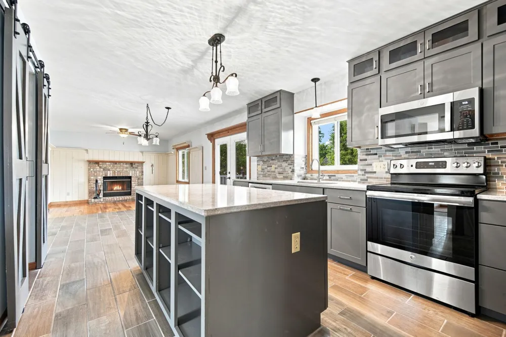 2610 Hydram Avenue Oakdale, MN 55128