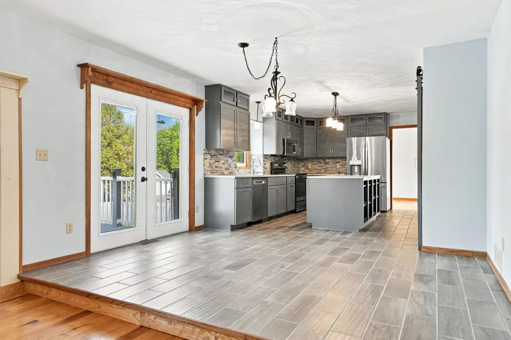 2610 Hydram Avenue Oakdale, MN 55128