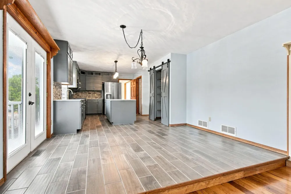 2610 Hydram Avenue Oakdale, MN 55128