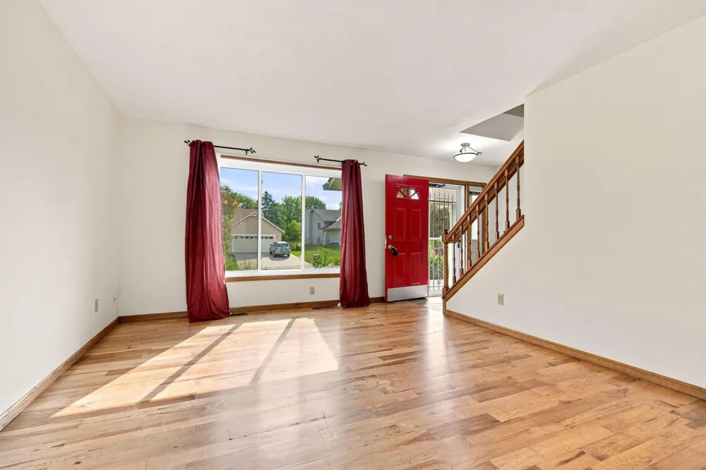 2610 Hydram Avenue Oakdale, MN 55128