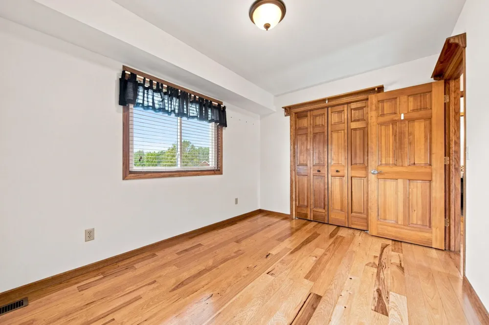 2610 Hydram Avenue Oakdale, MN 55128