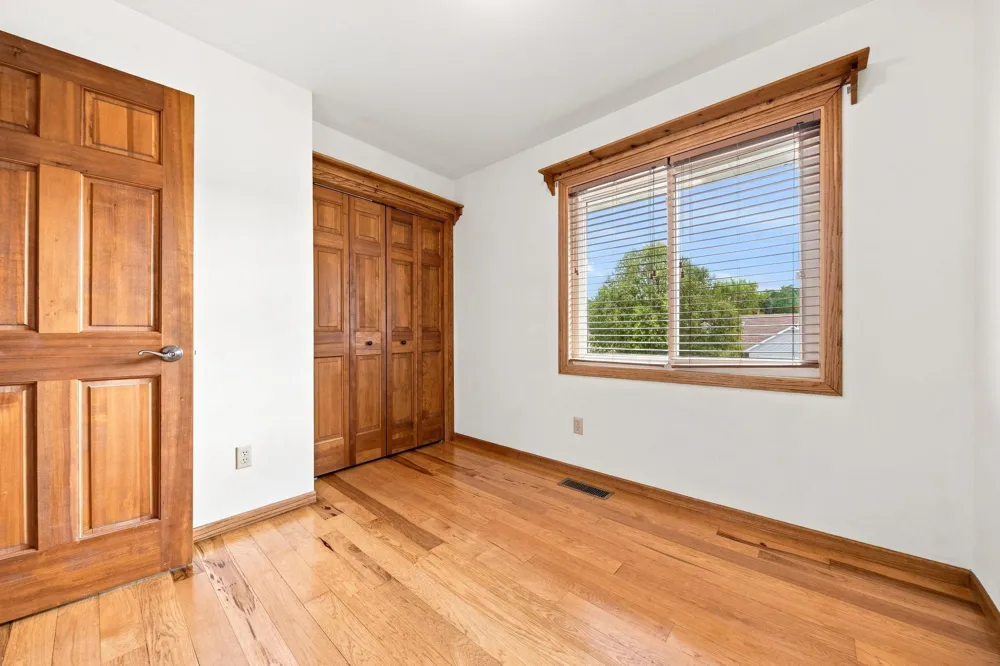 2610 Hydram Avenue Oakdale, MN 55128