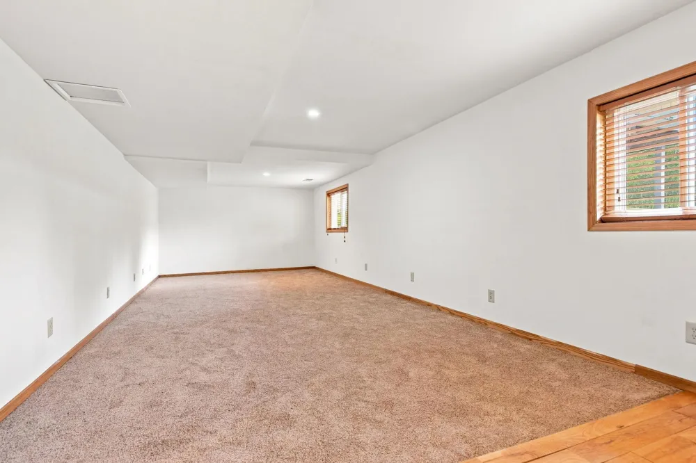 2610 Hydram Avenue Oakdale, MN 55128