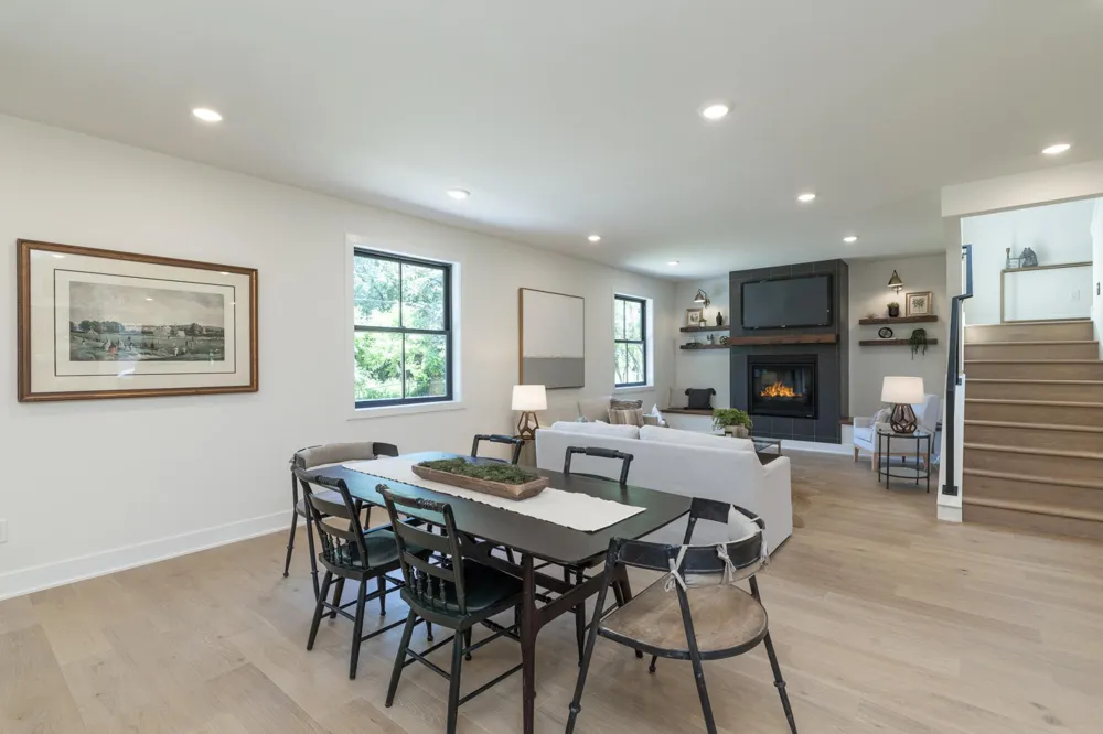 625 Ivy Falls Avenue Mendota Heights, MN 55118