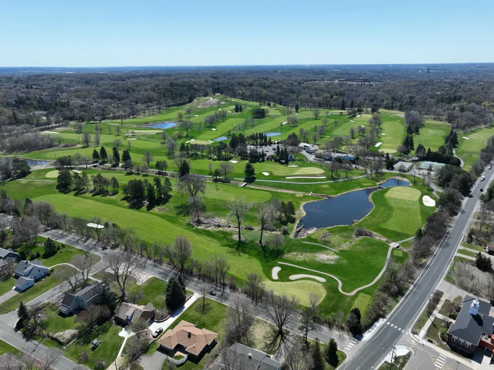 625 Ivy Falls Avenue Mendota Heights, MN 55118