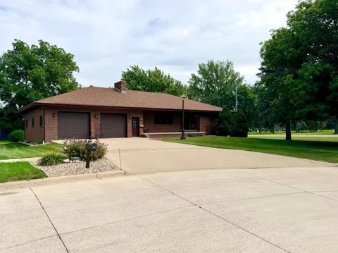1604 Birchwood Place